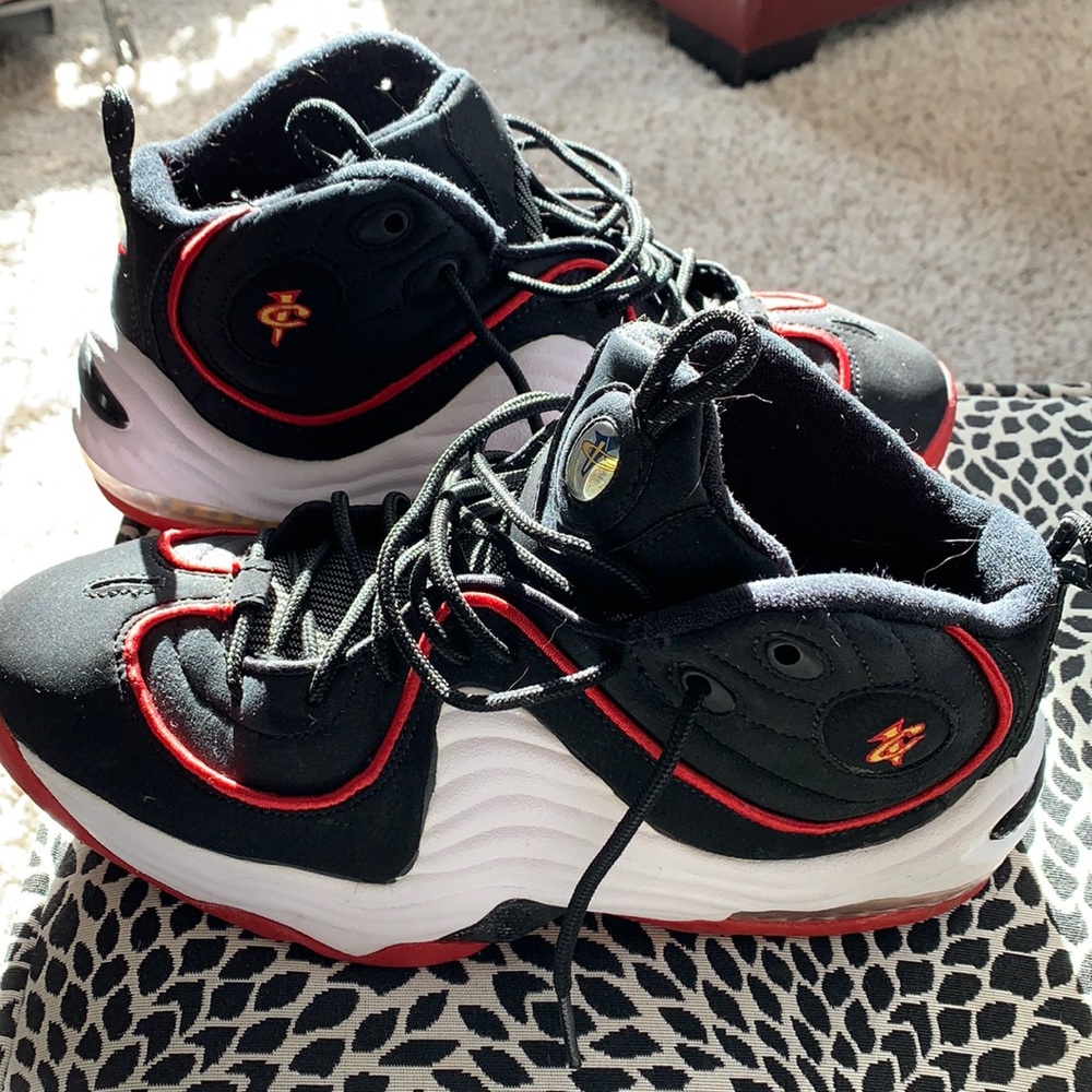 Nike Air Penny II basketball shoes size 7Y